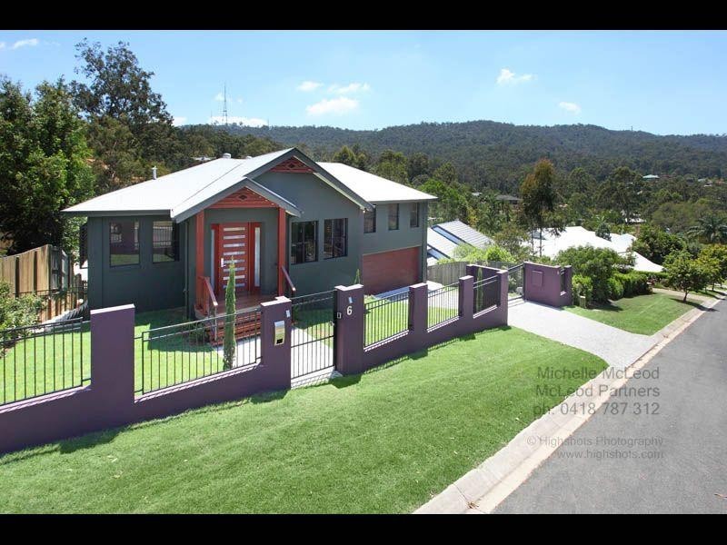 6 Sherborne Place, Chapel Hill QLD 4069