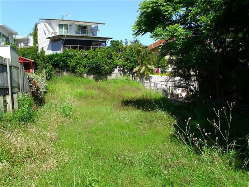 19 Pine Street, Bulimba QLD 4171