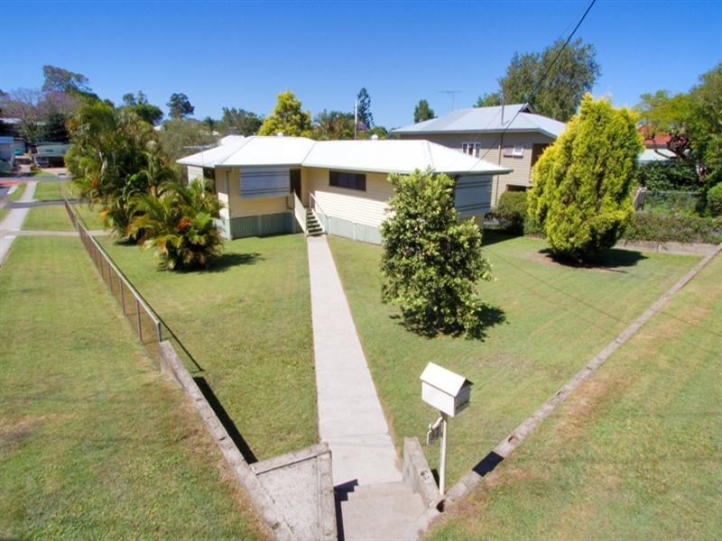 37 Menin Road, Corinda QLD 4075