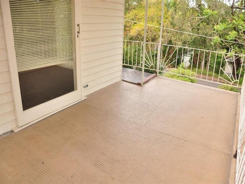 57 Boomerang Road, St Lucia QLD 4067