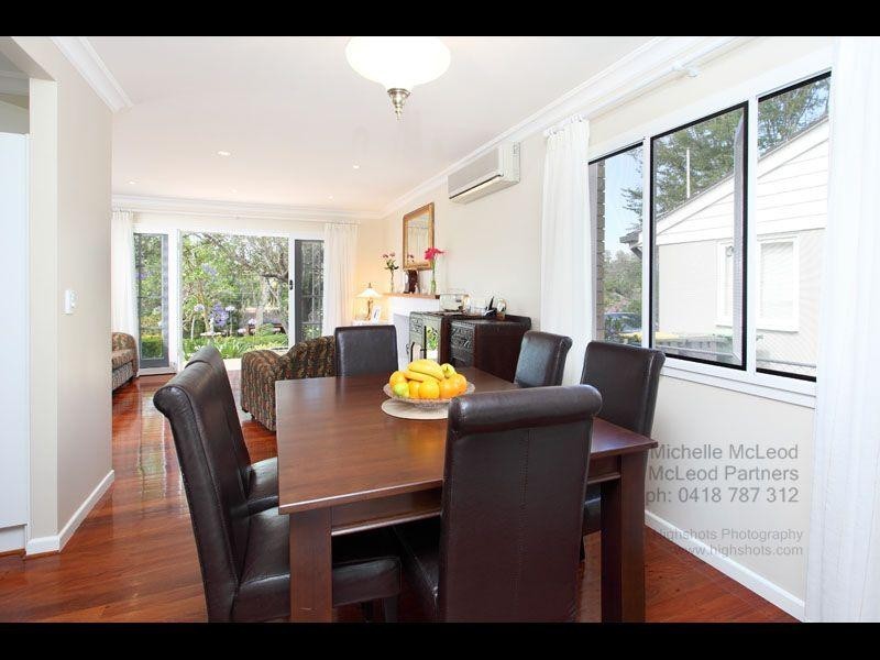 10 Mabb Street, Kenmore QLD 4069