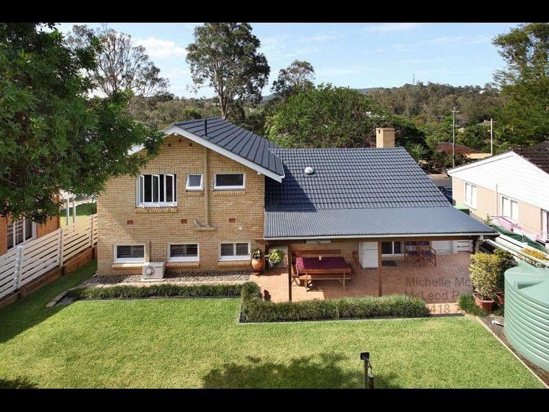 10 Mabb Street, Kenmore QLD 4069