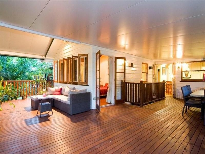 6 Rankin Street, Indooroopilly QLD 4068