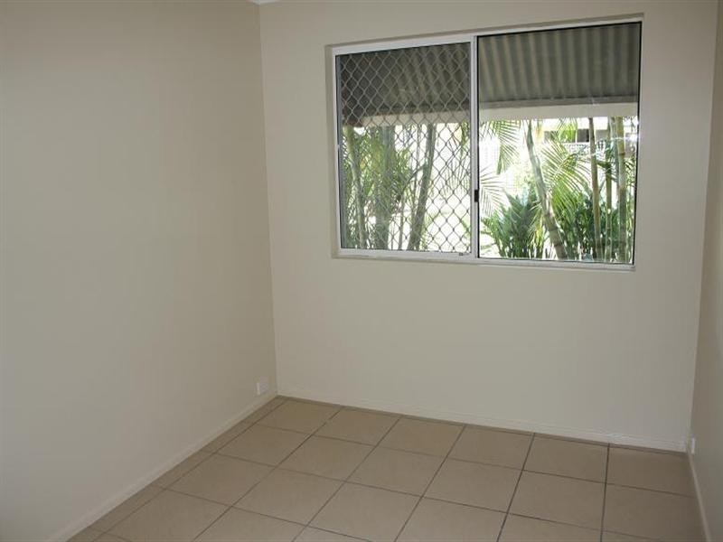 1/22 Warren Street, St Lucia QLD 4067