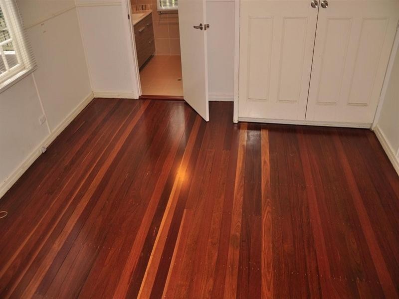 89 Ninth Avenue, St Lucia QLD 4067