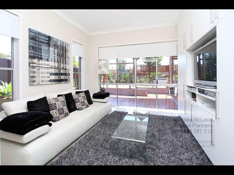 28 Lomandra Place, Chapel Hill QLD 4069