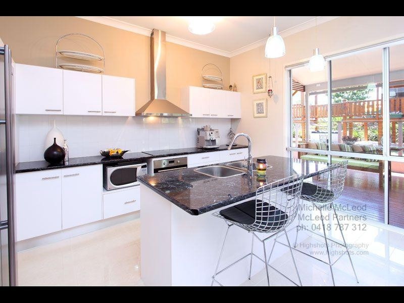 28 Lomandra Place, Chapel Hill QLD 4069