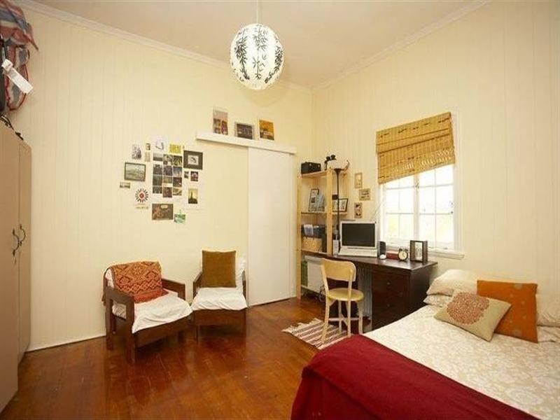 10 Elliott Street, Woolloongabba QLD 4102