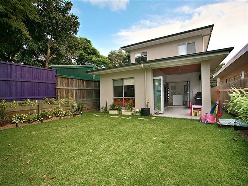 69 Lancelot Street, Tennyson QLD 4105
