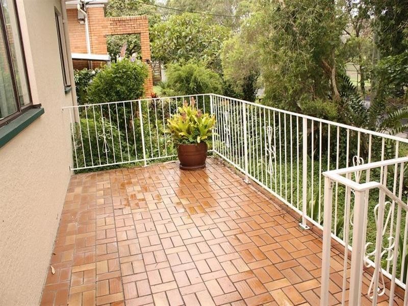 145 Hillside Terrace, St Lucia QLD 4067