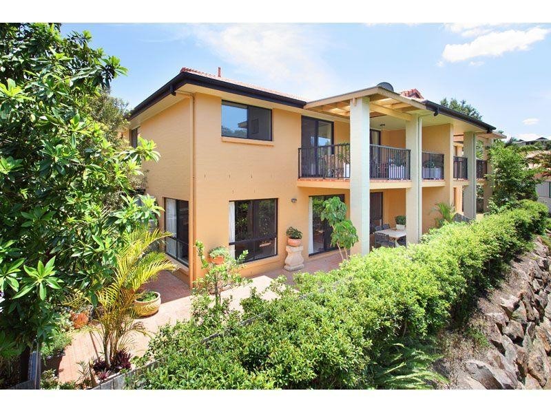 2/9 Pamela Place, Kenmore Hills QLD 4069