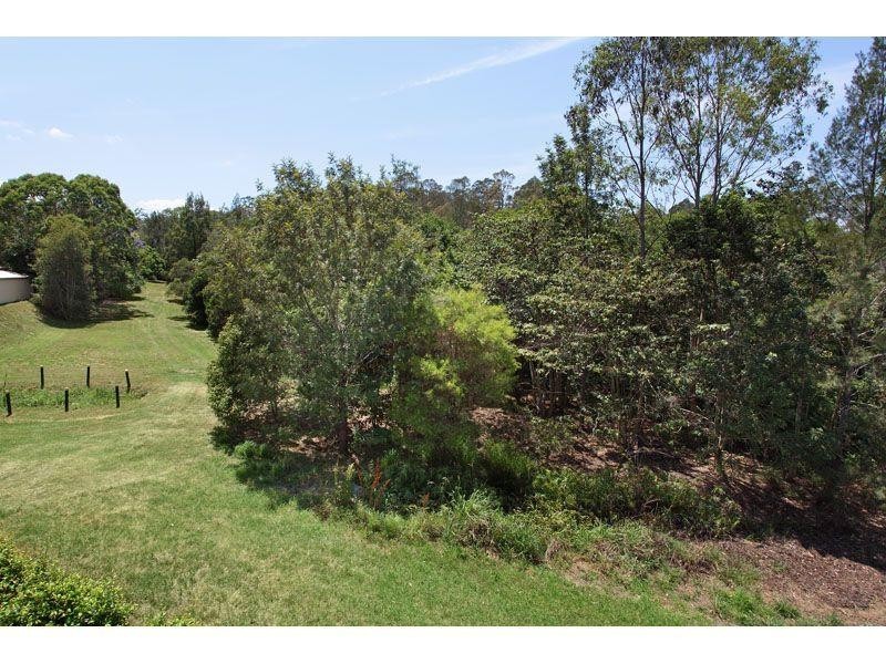 2/9 Pamela Place, Kenmore Hills QLD 4069