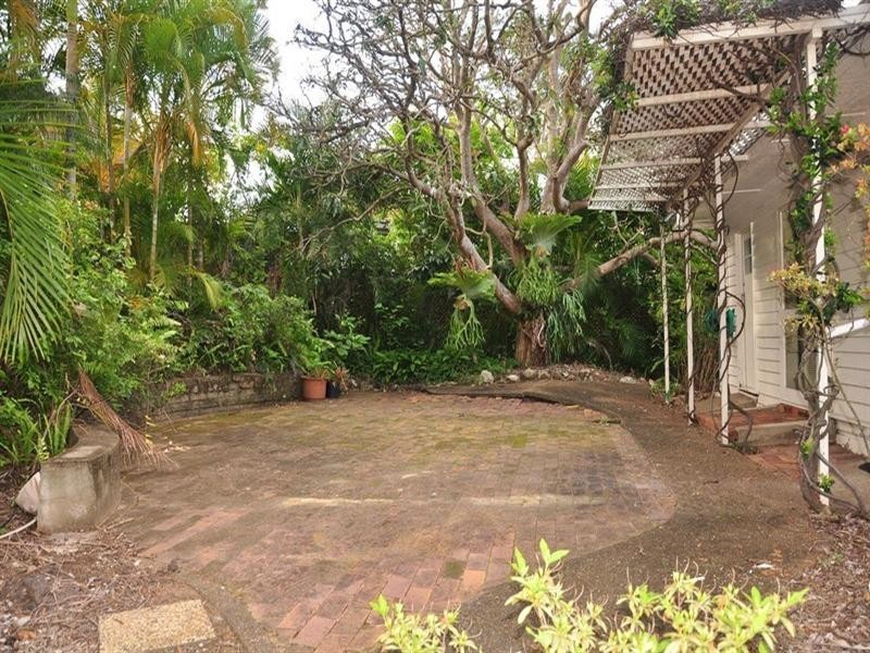 57 Boomerang Road, St Lucia QLD 4067