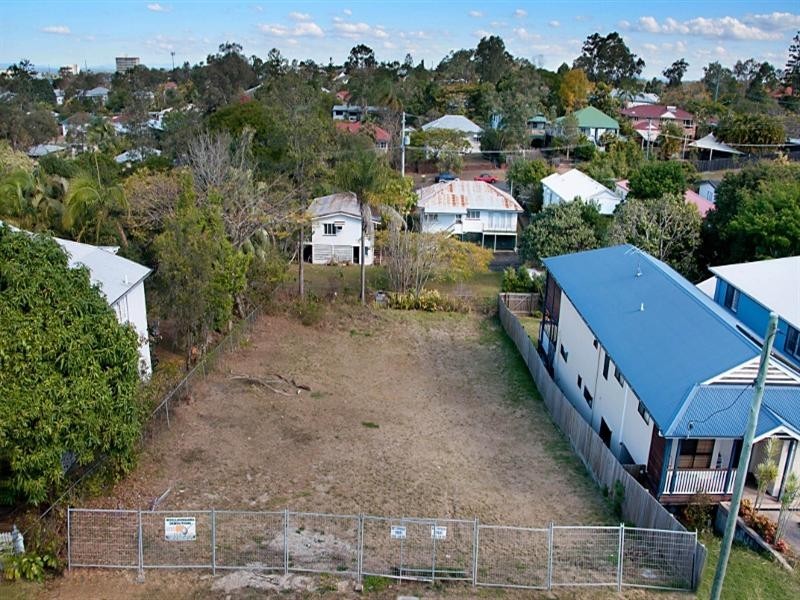 136 Waverley Road, Taringa QLD 4068