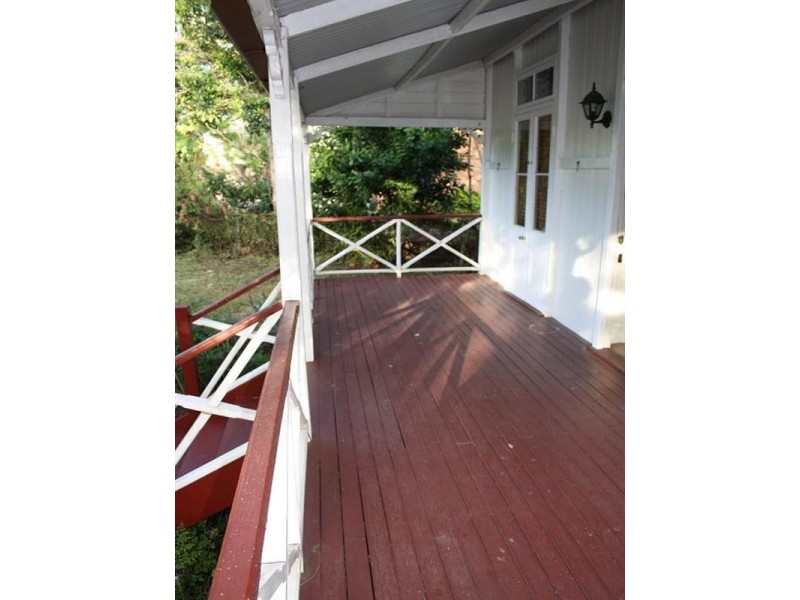 12 Rokeby Terrace, Taringa QLD 4068