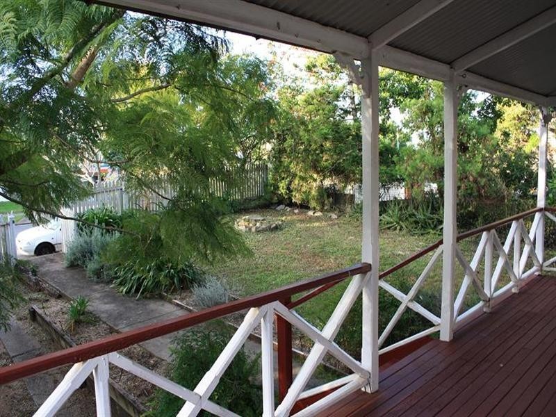 12 Rokeby Terrace, Taringa QLD 4068