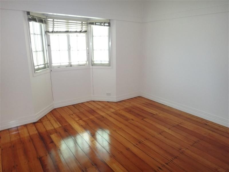 9 Mcilwraith Street, Auchenflower QLD 4066