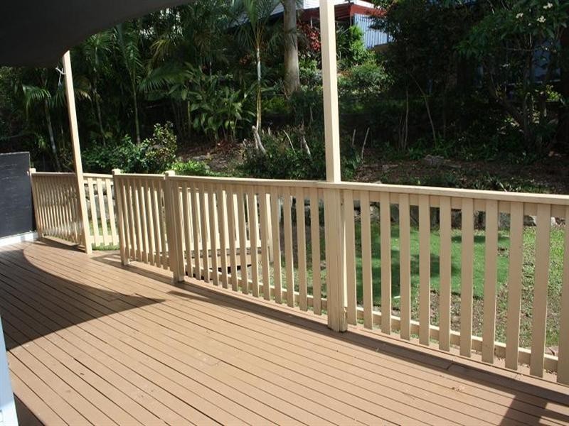 32 Norm Street, Kenmore QLD 4069