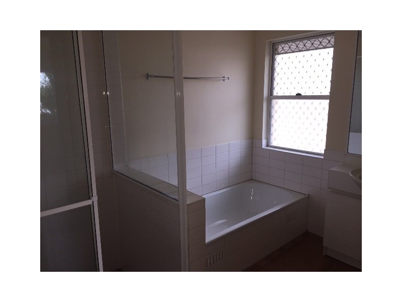 9/22 Warren Street, St Lucia QLD 4067