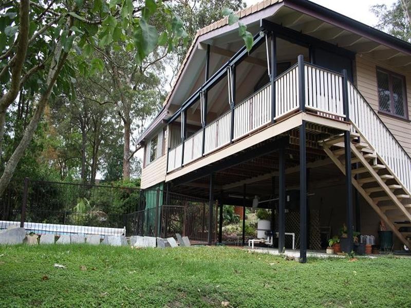 9 Norman Street, Fig Tree Pocket QLD 4069