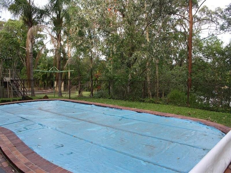 9 Norman Street, Fig Tree Pocket QLD 4069