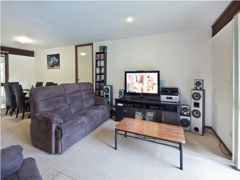 35 Ironbark Road, Chapel Hill QLD 4069