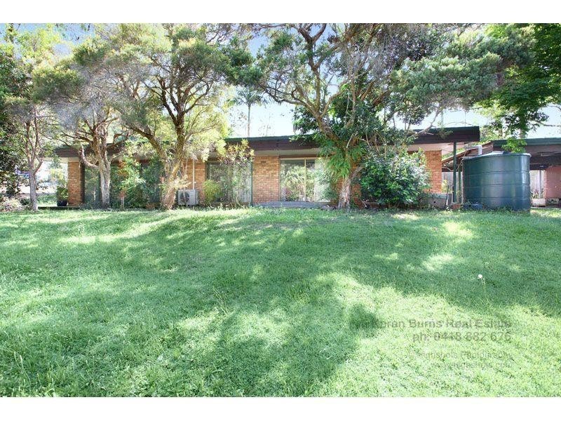 8 Goolman Street, Chapel Hill QLD 4069