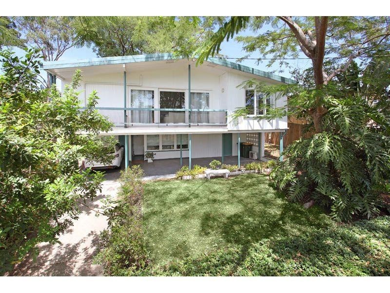 4 Ijong Street, Kenmore QLD 4069