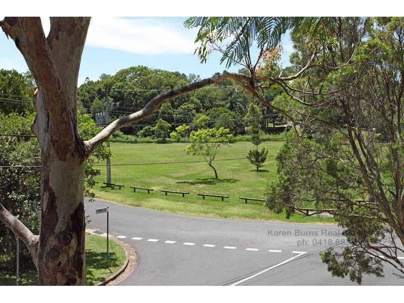 4 Ijong Street, Kenmore QLD 4069