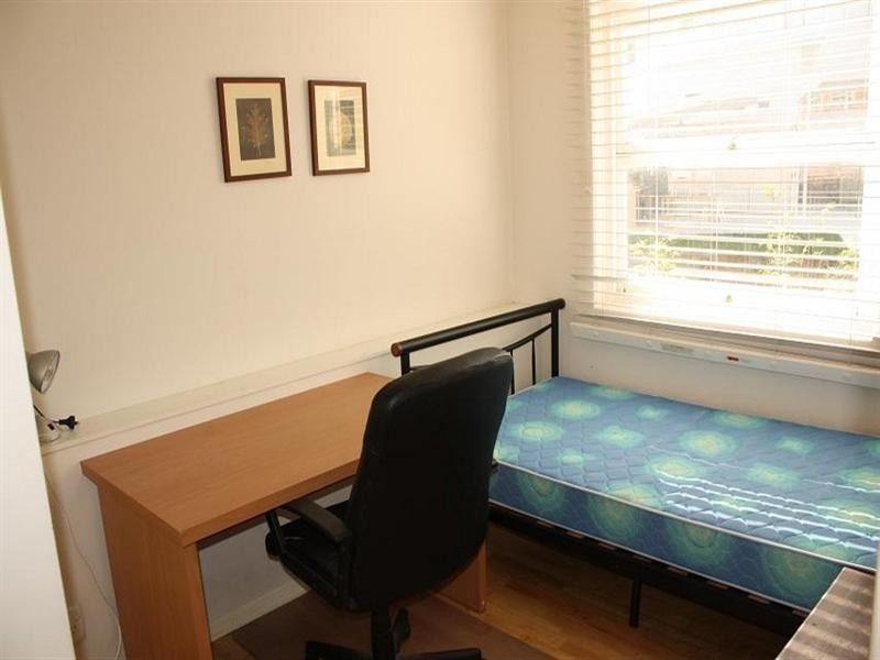 1/74 Highland Terrace, St Lucia QLD 4067