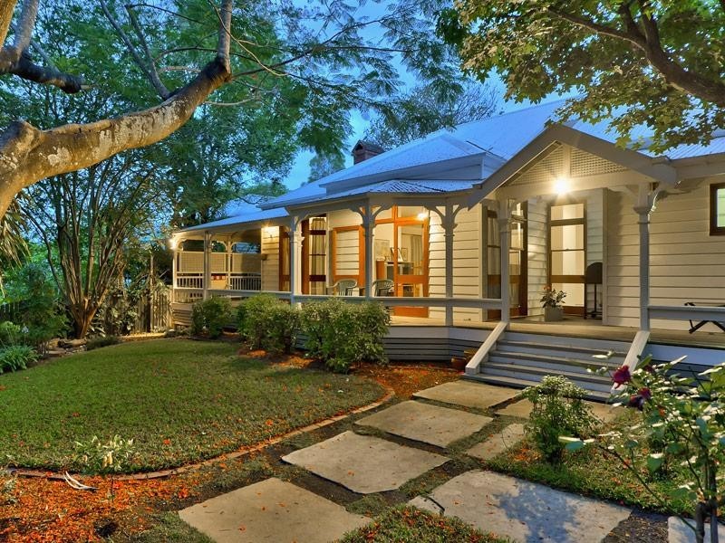 61 Wylie Street, Graceville QLD 4075