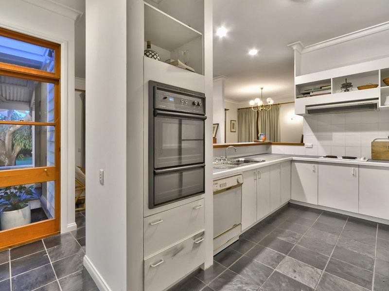 61 Wylie Street, Graceville QLD 4075