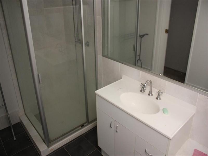 3/66 Mitre Street, St Lucia QLD 4067