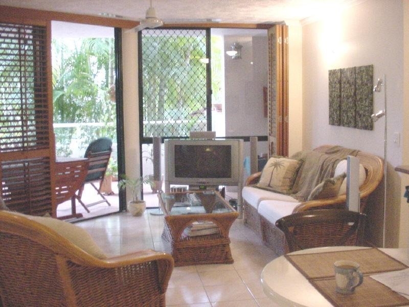 2/102 Indooroopilly Road, Taringa QLD 4068