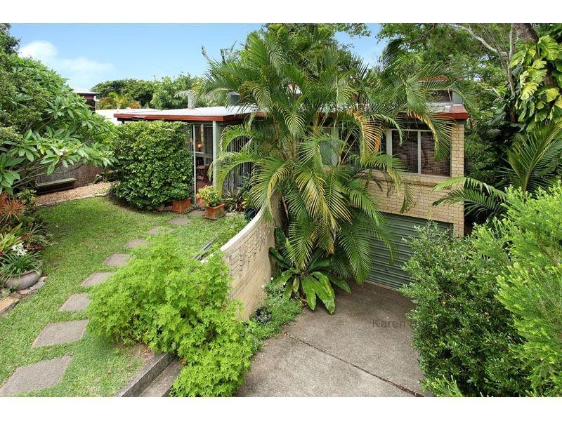 11 Alkina Street, Kenmore QLD 4069