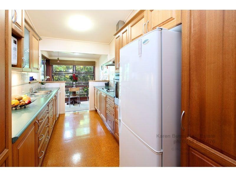 11 Alkina Street, Kenmore QLD 4069