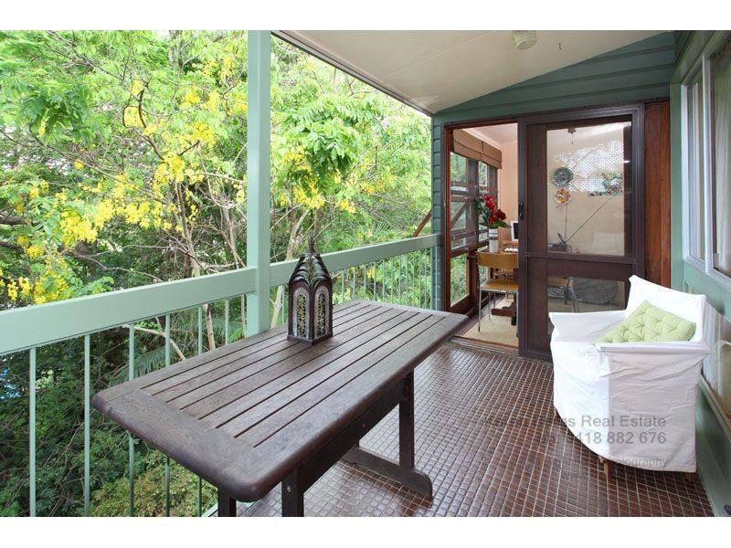 11 Alkina Street, Kenmore QLD 4069