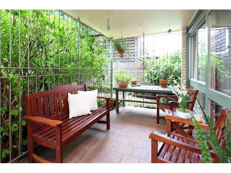 11 Alkina Street, Kenmore QLD 4069