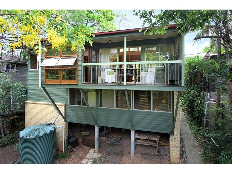 11 Alkina Street, Kenmore QLD 4069