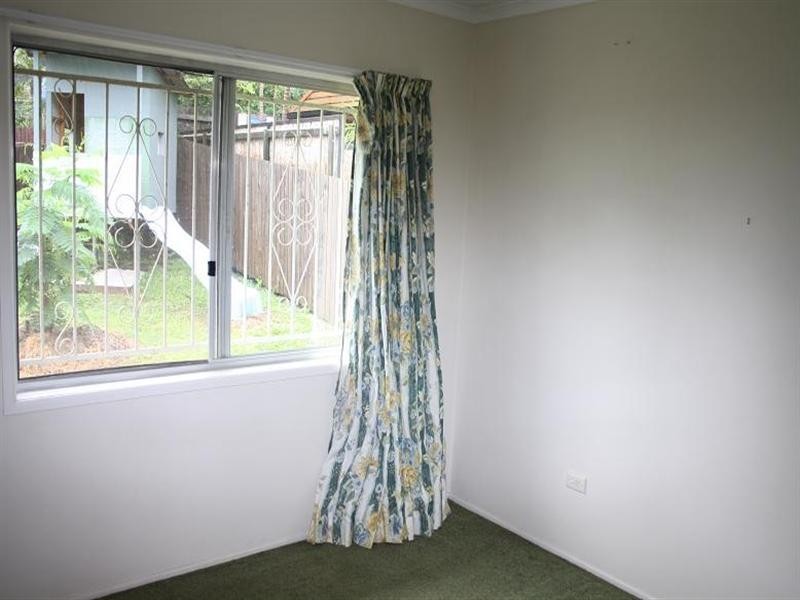 26 Ashburton Street, Chapel Hill QLD 4069