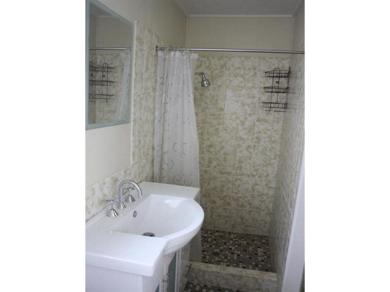 26 Ashburton Street, Chapel Hill QLD 4069