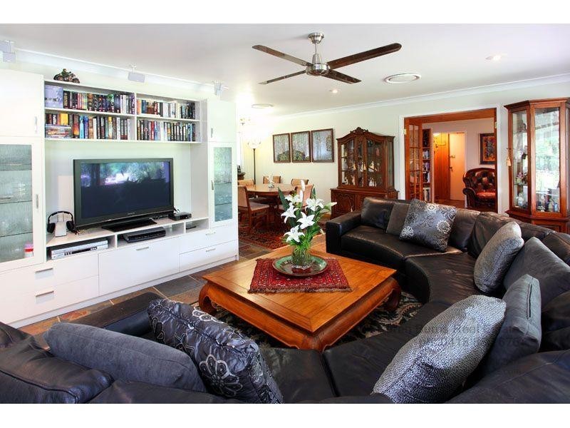 17-19 Belsize Street, Kenmore QLD 4069