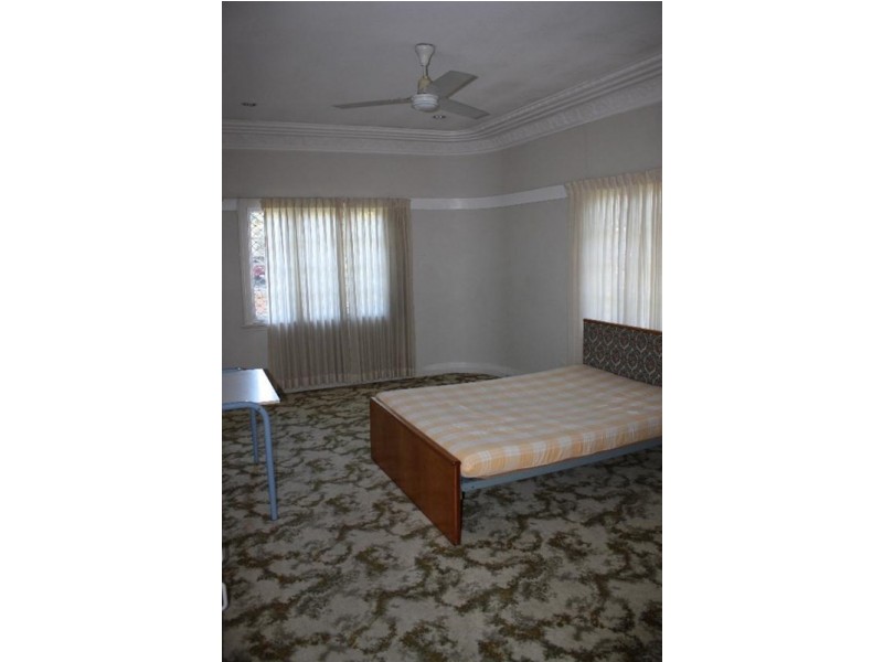 1 McCaul Street, Taringa QLD 4068