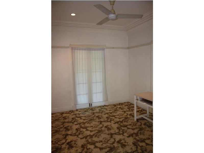 1 McCaul Street, Taringa QLD 4068