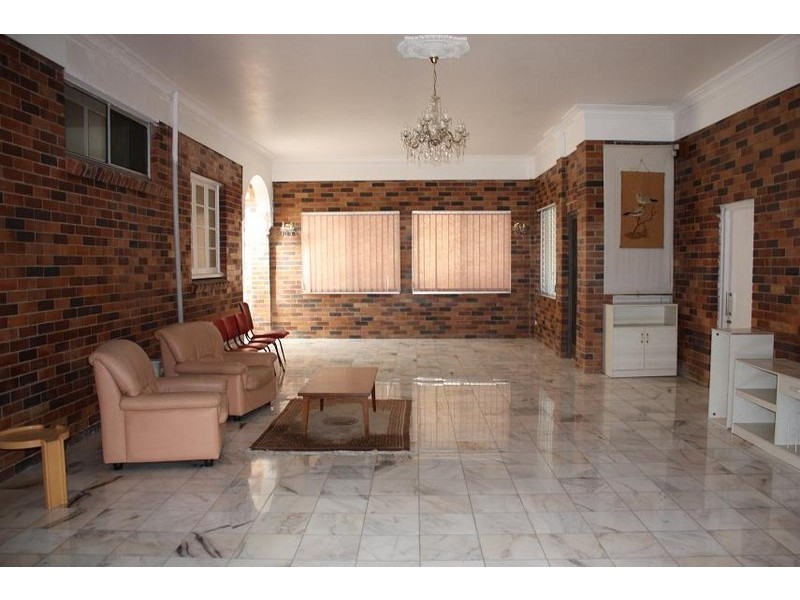 1 McCaul Street, Taringa QLD 4068