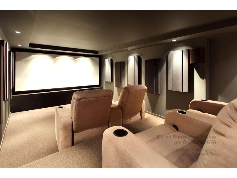 17 Trenton Street, Kenmore QLD 4069