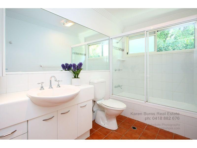 393 Bielby Road, Kenmore Hills QLD 4069