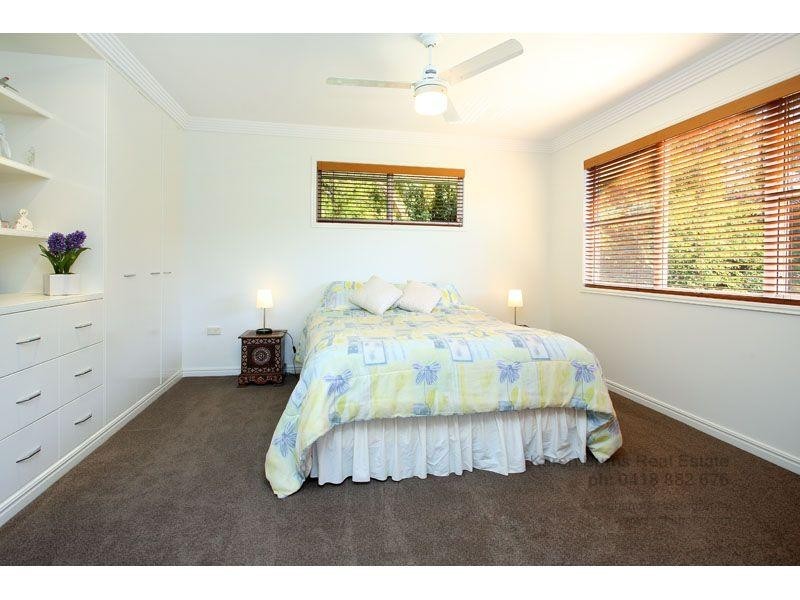 393 Bielby Road, Kenmore Hills QLD 4069