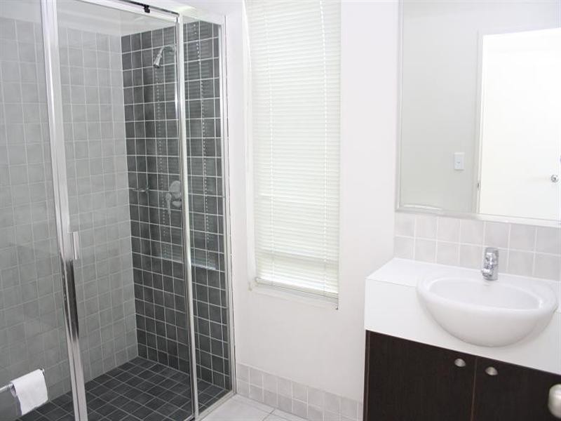 203/18 Richmond Road, Morningside QLD 4170