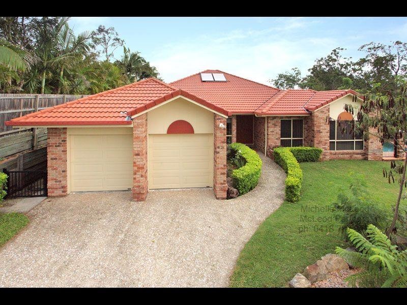 26 Greenford Street, Chapel Hill QLD 4069